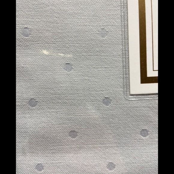 NEW Kate Spade 9 Piece Set Table Cloth & Napkins - Picture 3 of 6